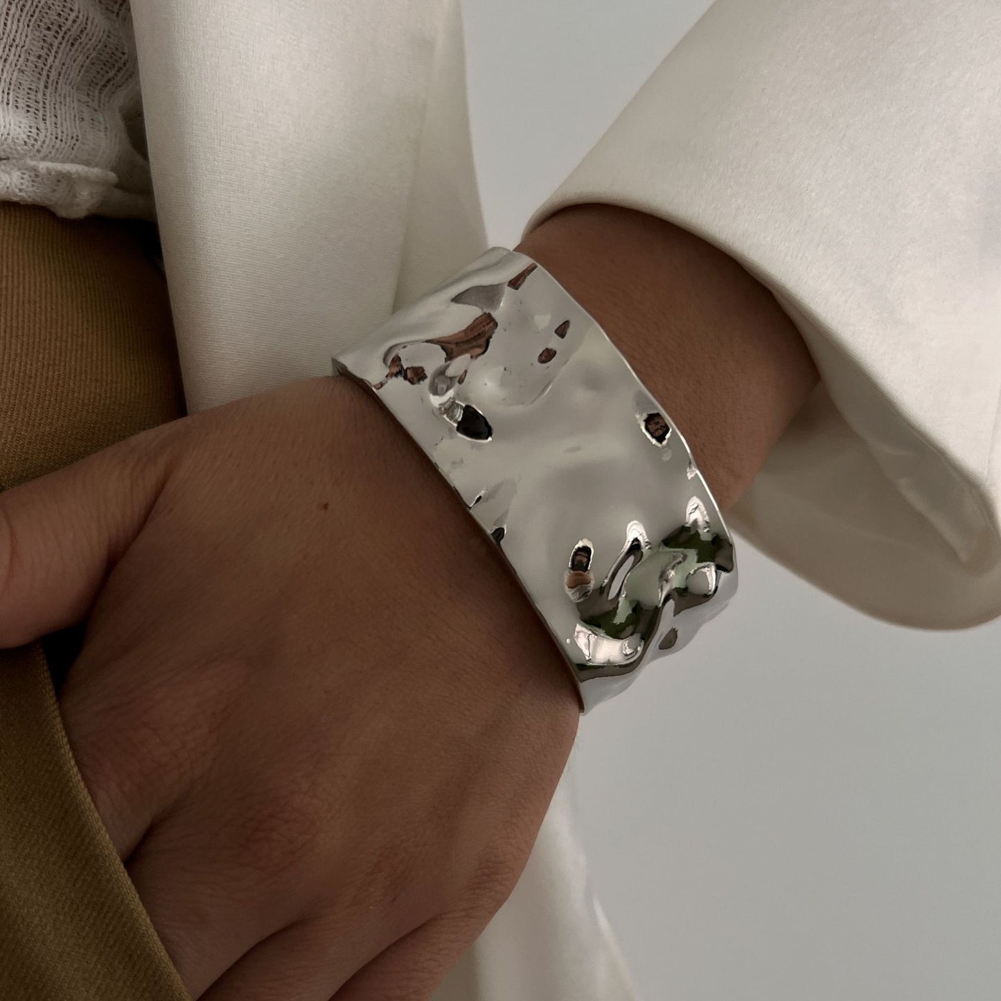 Bangle chic hip hop simple Style solid - Lizi Yarce Accesories