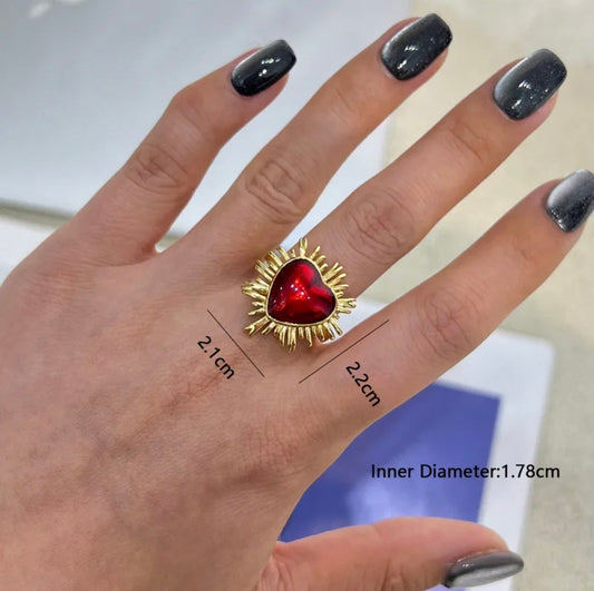 Red Heart Ring vintage Style - Lizi Yarce Accesories