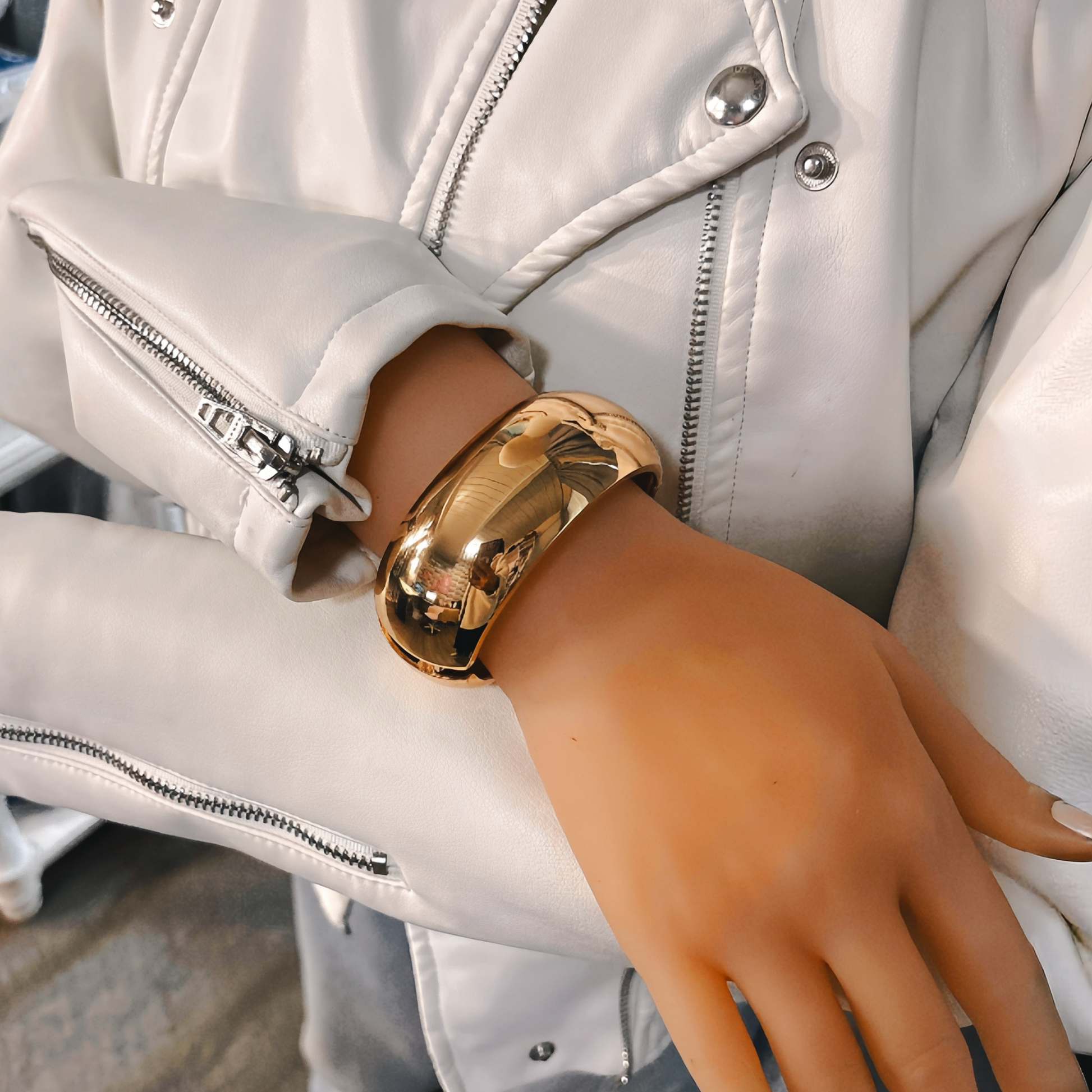 Bangle chic hip hop simple Style solid - Lizi Yarce Accesories