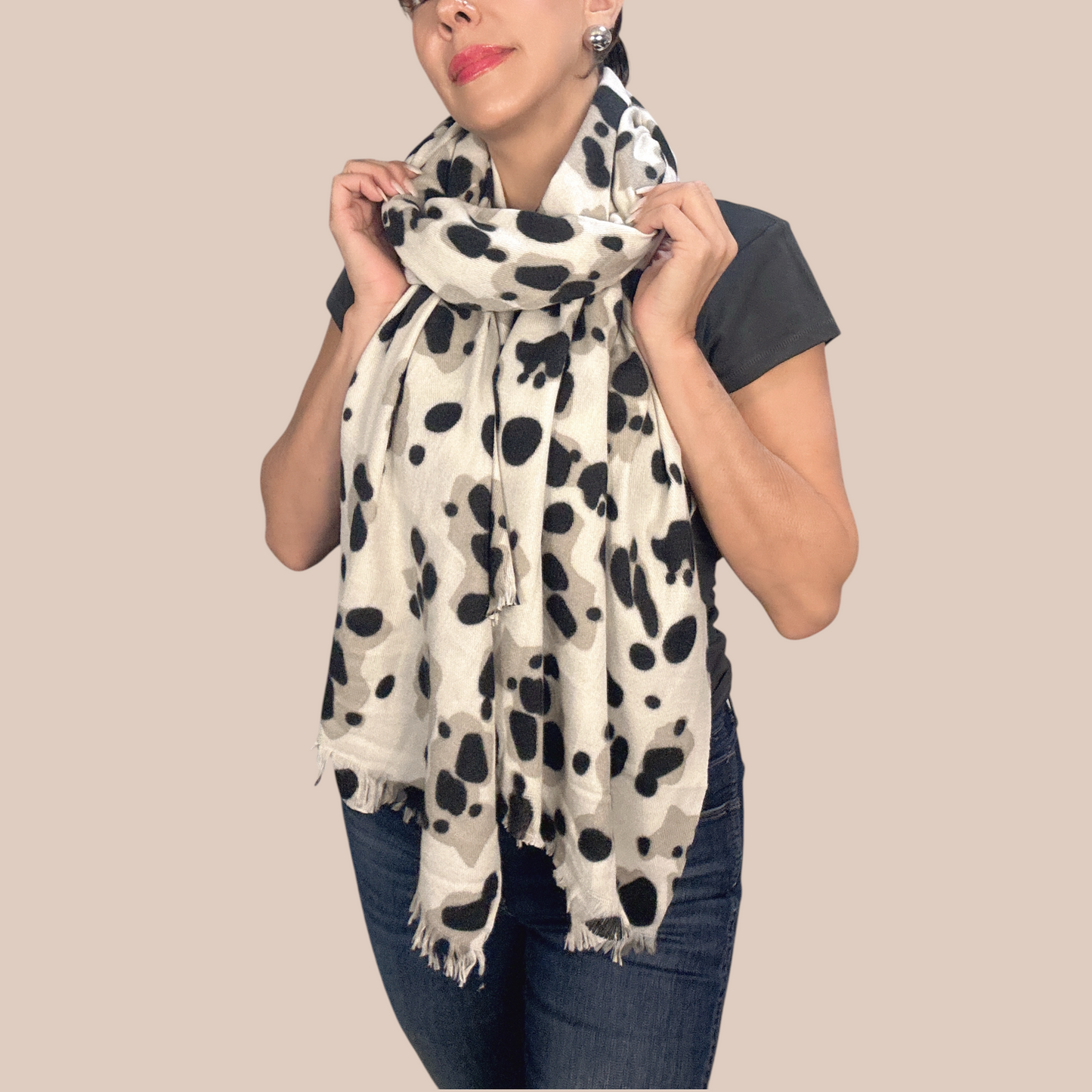 Casual romantic leopard scarve