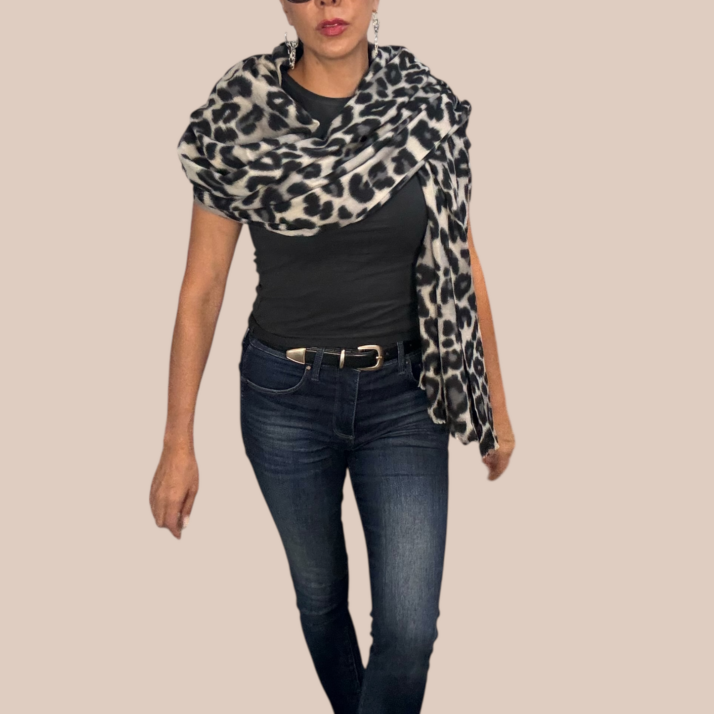 Casual romantic leopard scarve