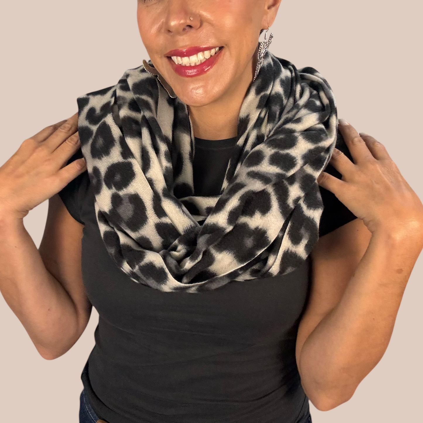 Casual romantic leopard scarve